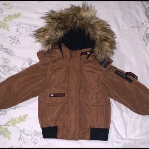 Canadá weather gear boy 4T